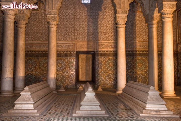 Immagine Colonnato alle Tombe Saadiane a sud della Medina di Marrakesh, in Marocco- © Stephane Bidouze  / Shutterstock.com