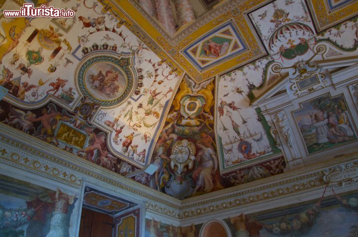 Immagine Grottesche nei soffitti di Villa d'Este a Tivoli - © slalomgigante / Shutterstock.com