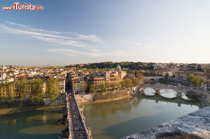 Immagine Panorama di Roma dalla terrazza di Castel Sant Angelo - © Yury Dmitrienko / Shutterstock.com
