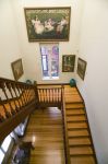 La visita al Museo Sorolla di Madrid: la scala interna della villa con alcune opere dell'artista - © Joseph Sohm / Shutterstock.com
