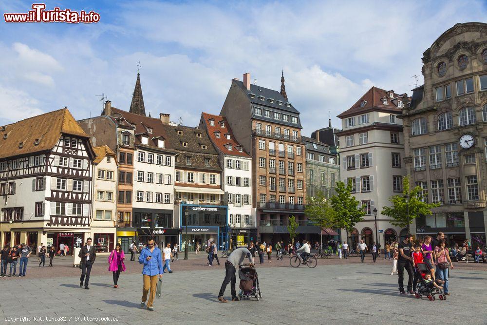 Immagine Place Kleber, la piazza centrale di Stasburgo sulla Grande Ile - © katatonia82 / Shutterstock.com