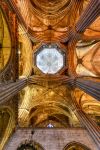 Interno della cupola della Cattedrale di Barcellona - © Felix Lipov / Shutterstock.com