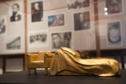 Un oggetto all'interno della Casa-Museo di Sigmund Freud a Vienna, dove lo psicanalista visse per 47 anni - foto © C Hoermandinger / www.freud-museum.at