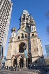 La torre campanaria della Chiesa Kaiser Wilhelm in centro a Berlino - © Renata Sedmakova / Shutterstock.com