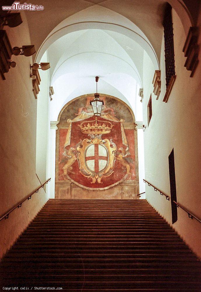 Immagine Scala interna nel Palazzo Ducale di Genova in Liguria- © calix / Shutterstock.com