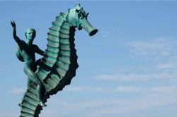 La scultura del Cavalluccio di mare a Puerto Vallarta in Messico