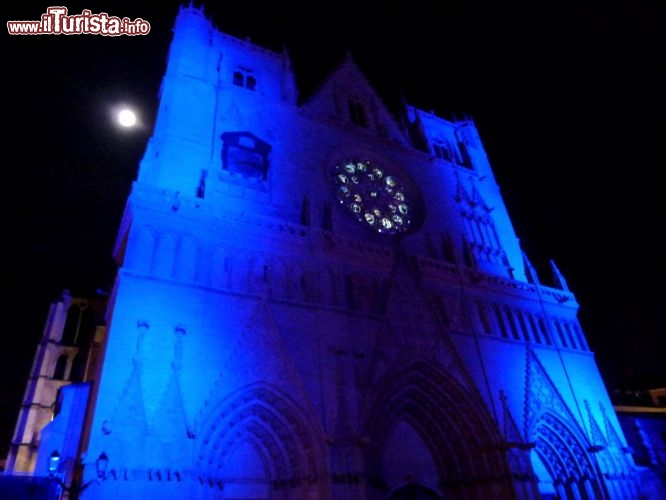 Giochi di luce sulla Cattedrale gotica di St-Jean