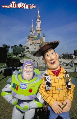 Due grandi amici Woody e Buzz ad Eurodisney -  Disney. All rights reserved