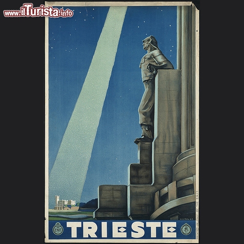 Trieste in poster del 1938 dell'ENIT: illuminato sullo sfondo il Castello di Miramare. Illustrazione chiaramente di periodo fascista! - Copyright  The Boston Public Library's Print Department 