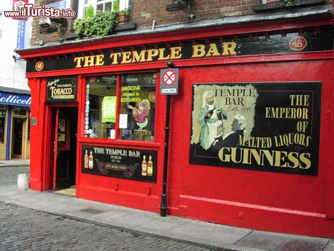 Immagine The Temple Bar il famoso pub di Dublino nell'omonimo quartiere