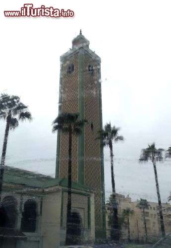 Un minareto a Fes, una delle quattro città imperiali del Marocco: le altre sono la vicina Meknes, Rabat e Marrakech - Foto di Mara Agostini