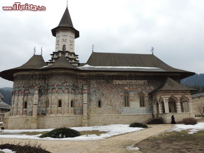 Immagine Il monastero di Sucevita si trova nella regione storica di Bucovina, a cavallo tra la Romania e l'Ucraina - © Monia Savioli