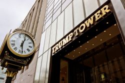 Ingresso Trump Tower, Fifth Avenue, New York ...