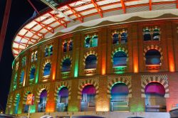 Las Arenas il centro commerciale ex arena dei tori sul Montjuic a Barcellona - © KarSol/ Shutterstock.com