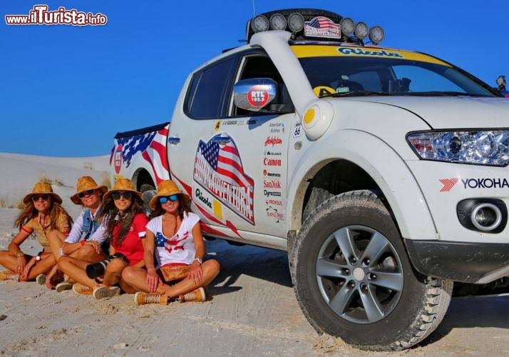 il team al completo nel deserto delle White Sands - © DONNAVVENTURA® 2013 - Tutti i diritti riservati - All rights reserved
