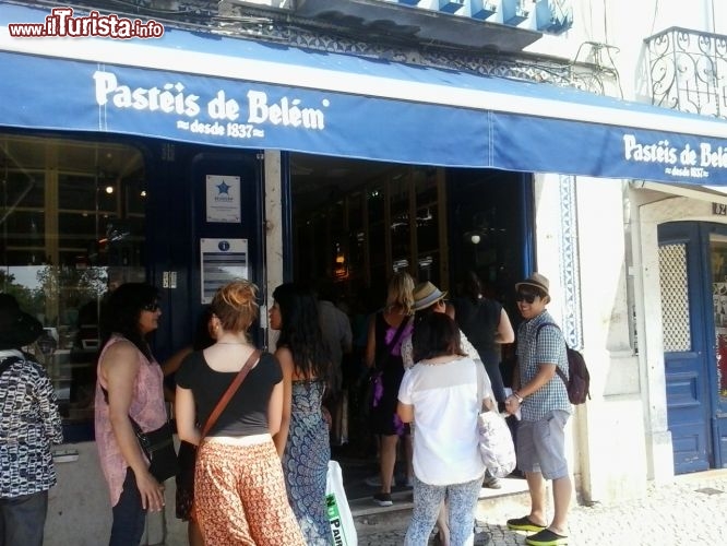Immagine Ingresso della Casa Pasteis Belem, la pasticceria tipica  si trova in rue de Belem a Lisbona, la capitale del  Portogallo