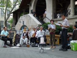 Concerto cinese a Columbus Park a Chinatown, ...