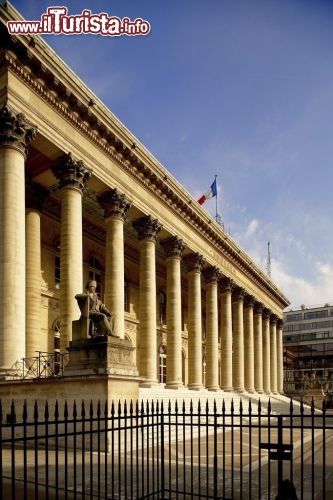 Immagine La Bourse e la piazza della Borsa di Parigi - © Marc Bertrand / Paris Tourist Office