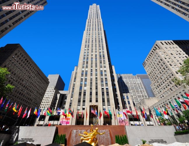 Immagine Rockefeller Center uno dei riferimenti sulla Fifth Avenue di New York - © ruigsantos / Shutterstock.com