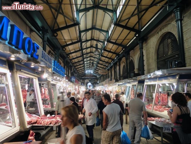 Immagine Varvakios Agora, il tradizionale mercato della carne e del pesce di Atene