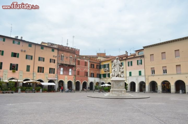 Immagine l monumento a Canapone a Grosseto (Toscana)