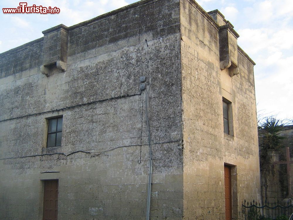 Immagine La Cappella dell'Assunta si trova in centro a Merine in Puglia - © Lupiae - CC BY-SA 3.0, Wikipedia