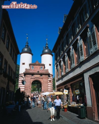 Immagine Steingasse a Heidelberg e la Bridge Gate - ©German National Tourist Board