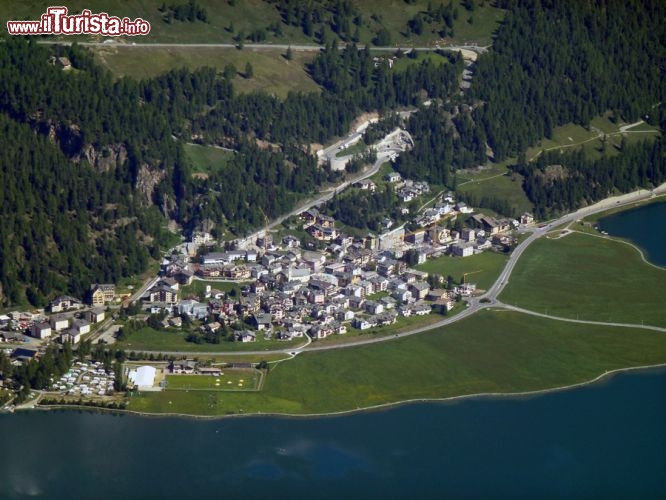 Immagine Dettaglio, la città di Silvaplana vista dal Piz Corvartsch