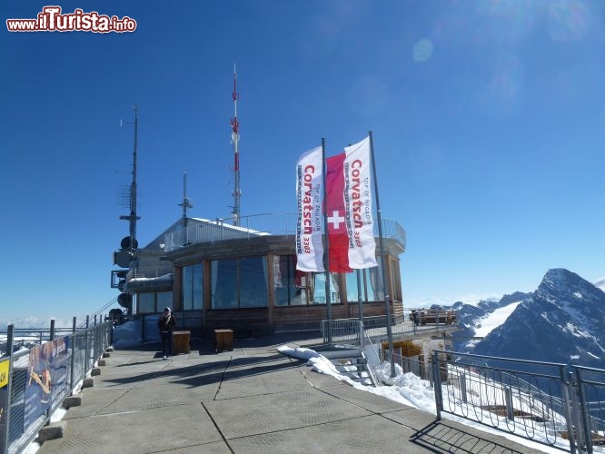 Immagine Rifugio e arrivo funivia Corvatsch con ristorante panoramico