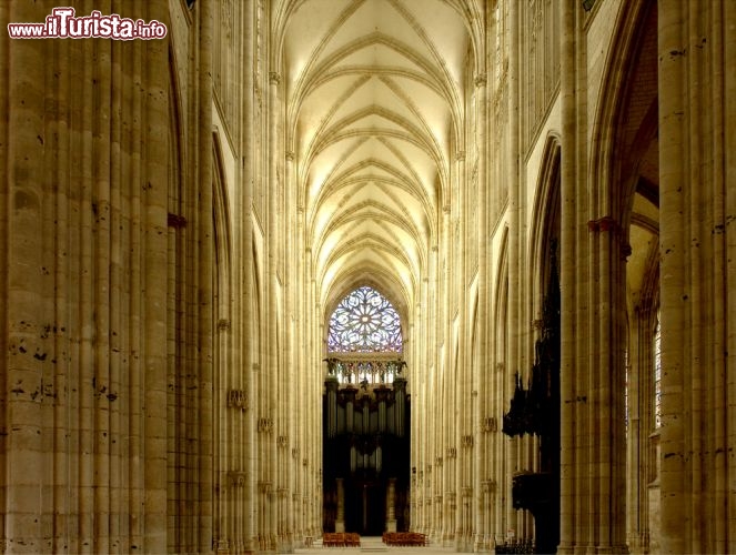 Immagine Abbazia di Saint Ouen: siamo a Rouen, in Alta Normandia in Francia  - © And_Ant / Shutterstock.com