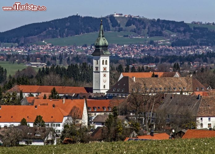 Immagine Abbazia di Rottenbuch: si trova lungo la Strada Romantica a Schongau, in Baviera - © Eder / Shutterstock.com