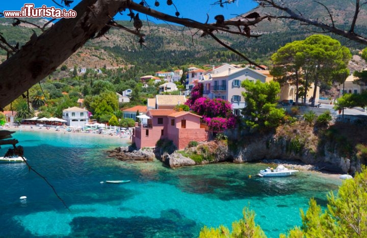 Immagine Aghia Efimia, Kefalonia (Cefalonia), Grecia © Panos Karas / Shutterstock.com