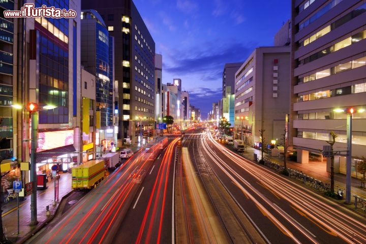 Immagine Aioi-Dori la via commerciale di Hiroshima Giappone - © SeanPavonePhoto / Shutterstock.com