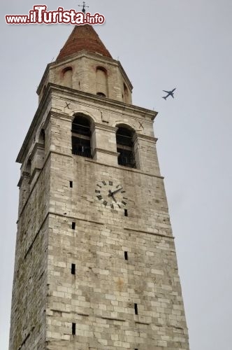 Immagine Aquileia il campanile della Basilica alto 73 metri