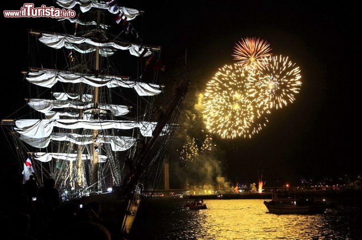 Immagine Armada de Rouen, il più importante ritrovo di velieri del mondo, si svolge ogni anno in Alta Normandia, in Francia - © Atout France/Pascal Gréboval