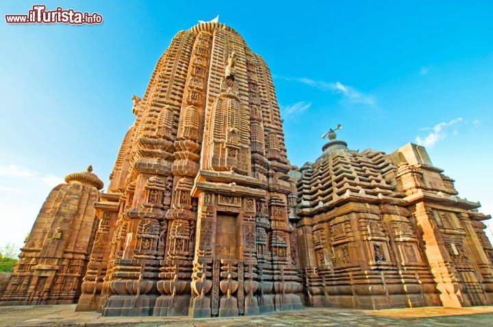 Immagine Bhrameswar Temple, il magico tempio buddista si trova  a Bhubaneswar, nello stato di Orissa in India - © Bishwambers Photography / Shutterstock.com