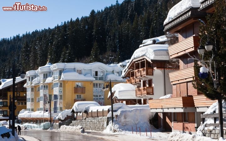 Immagine Madonna di Campiglio dopo una copiosa nevicata in Trentino - © Birute Vijeikiennikolpetr / Shutterstock.com