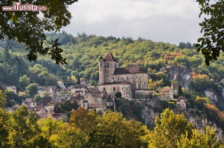 Immagine Il borgo di Saint Cirq Lapopie, Midi Pirenei, Francia - © Danielle Bonardelle - Fotolia.com