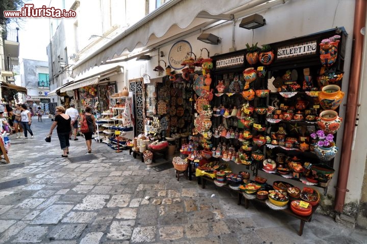 Immagine Borgo di Otranto Puglia shopping centro storico