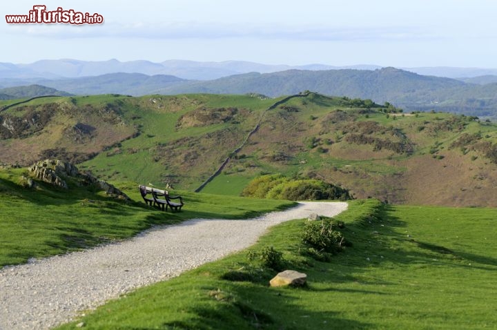 Immagine Campagne intorno a Ulverston, tra i paesaggi tipici dell'Inghilterra della zona del Lake District  - © Stephen Meese / Shutterstock.com