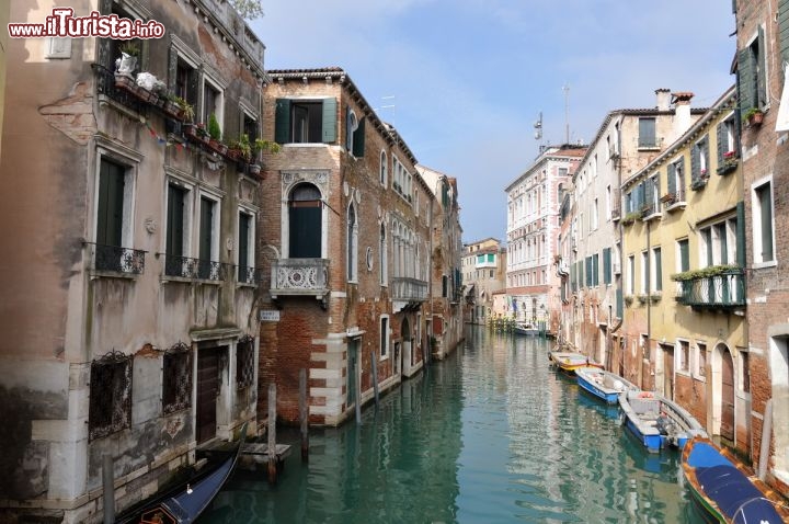 Immagine Canale in zona di Rio de Frari a  Venezia