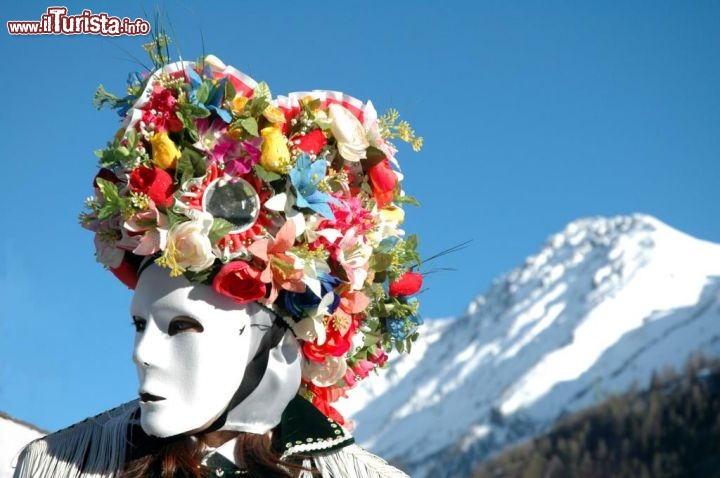 Immagine Maschera tipica in legno del Carnevale Coumba Freida della Valle d'Aosta - © www.lovevda.it