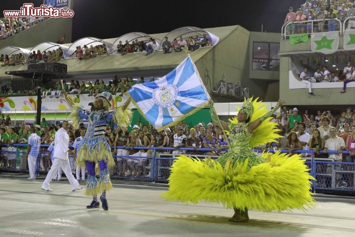 Immagine Carnevale a Rio de Janeiro: il Sambodromo piu famoso del Brasile esplode di colori nell'ultima settimana del Carnival do Brasil - © Tata Barreto / Embratur
