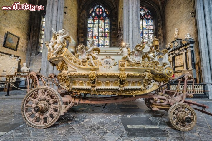 Immagine La carrozza di Santa Valdetrude di Mons, Belgio - © Anibal Trejo / Shutterstock.com