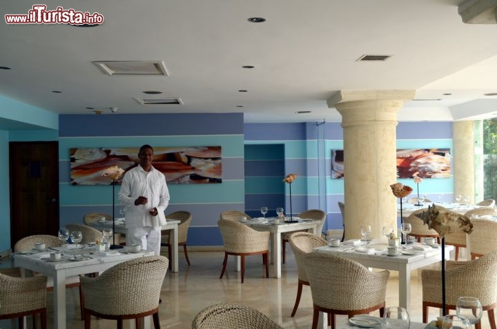 Immagine Casa Colonial a Puerto Plata, Repubblica Dominicana - La struttura di Casa Colonial offre un sapiente mix di eleganza europea e stile coloniale, con ristoranti, spa, eleganti suite e servizio in spiaggia. Sito ufficiale: www.casacolonialhotel.com