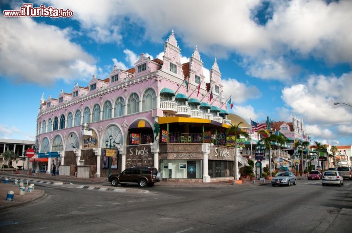 Immagine Casa tradizionale stile coloniale Oranjestad Aruba - © PlusONE / Shutterstock.com