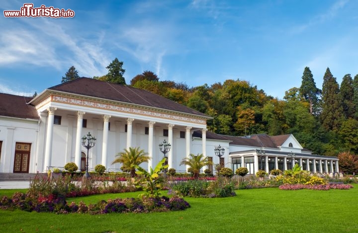Immagine Il Casinò di Baden-Baden (Germania) è inserito dentro al centro termale e fa parte del complesso della Kurhaus - © g215 / Shutterstock.com