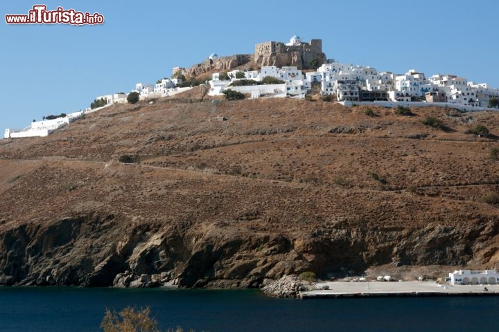 Immagine Castello veneziano a Astypalaia in Grecia. Siamo nell'arcipelago del Dodecaneso - © baldovina / Shutterstock.com