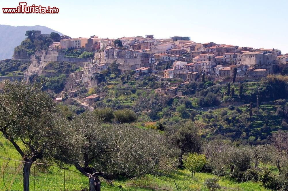 Immagine Castroreale il borgo sui  monti Peloritani in Provincia di Messina in Sicilia - © Gasp48 - Wikipedia