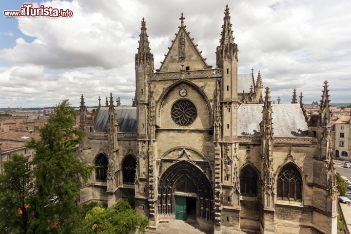 Immagine Cattedrale di San Michele a Bordeaux in Francia  - © Stephane Bidouze / Shutterstock.com